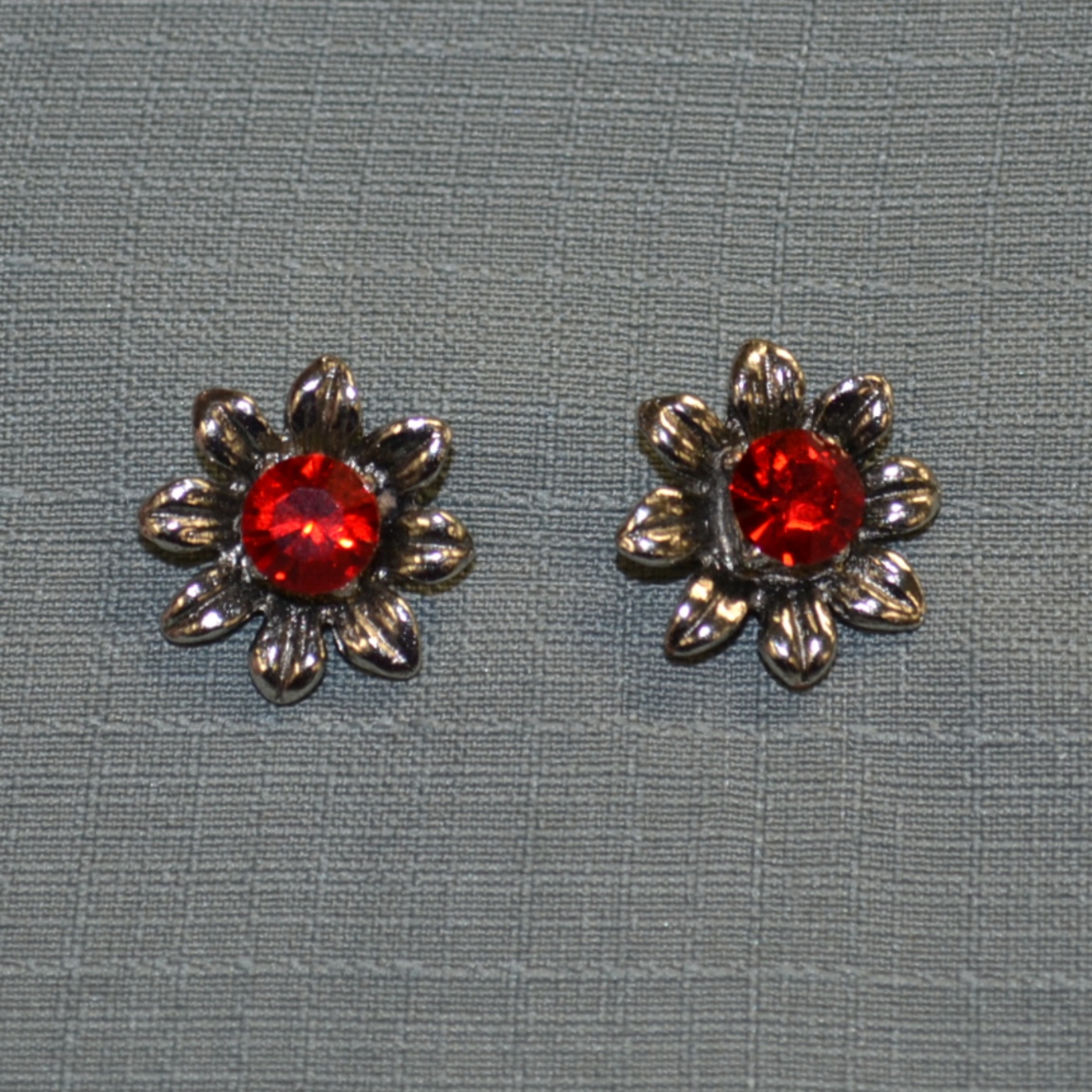 Ruby flower earrings.