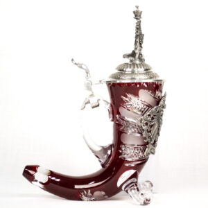 red crystal deutschland horn with eagle lid 1/2 liter