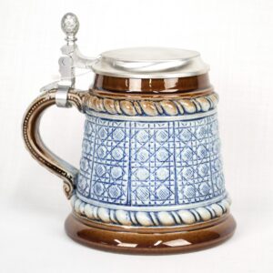brown and blue checkered stein 1/2 liter