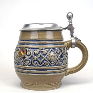 decorative round stein 1/2 liter