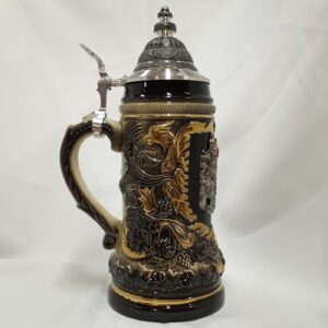 black "bayern" stein 1/2 liter