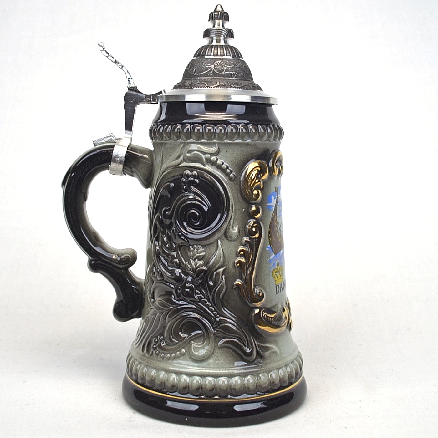 denmark shield stein 1/4 liter denmark shield stein 1/4 liter
