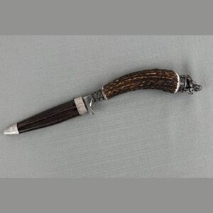 9 84 lion knife