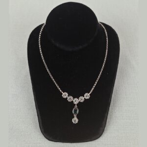c876 green flower necklace