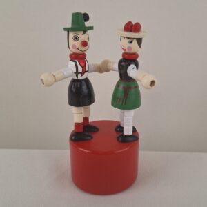 t199 dancing couple push puppet