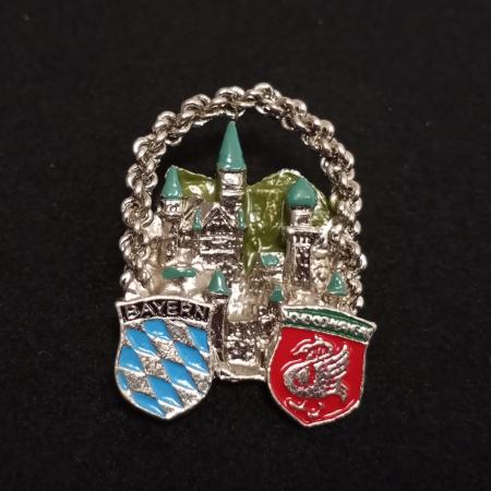 Bayern castle hat pin